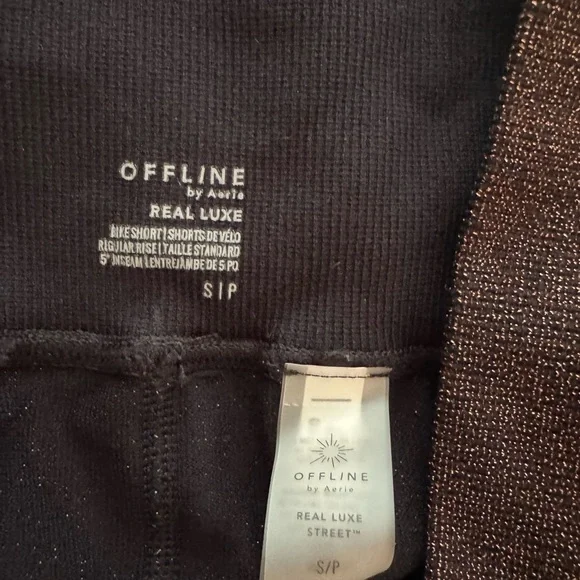 OFFLINE by Aerie Luxe Biker Shorts - Picture 2 of 3